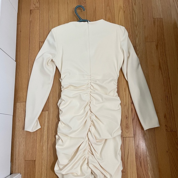 Zara cream ruched dress - Picture 3 of 4
